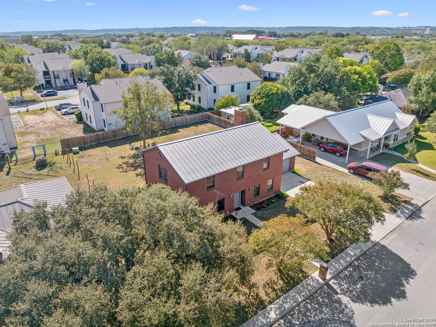 main property photo 50