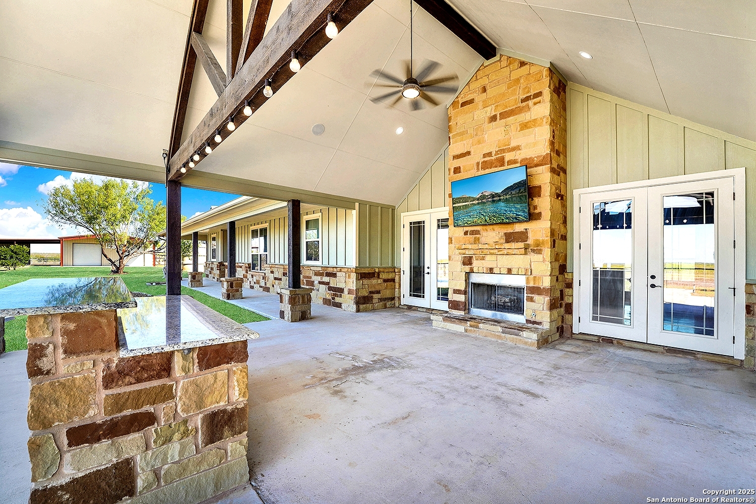 main property photo 45