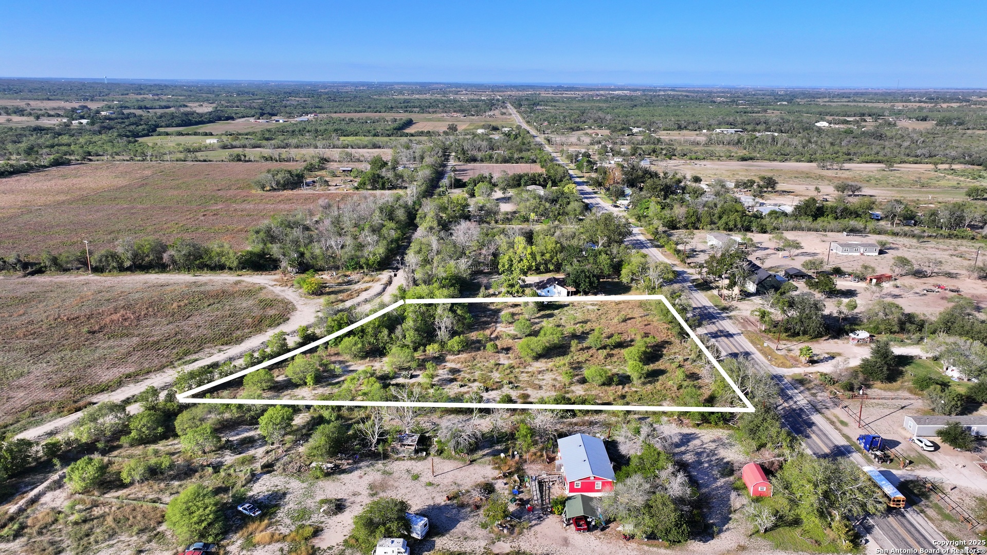 main property photo 2