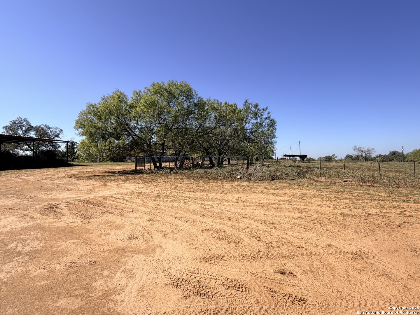 main property photo 17