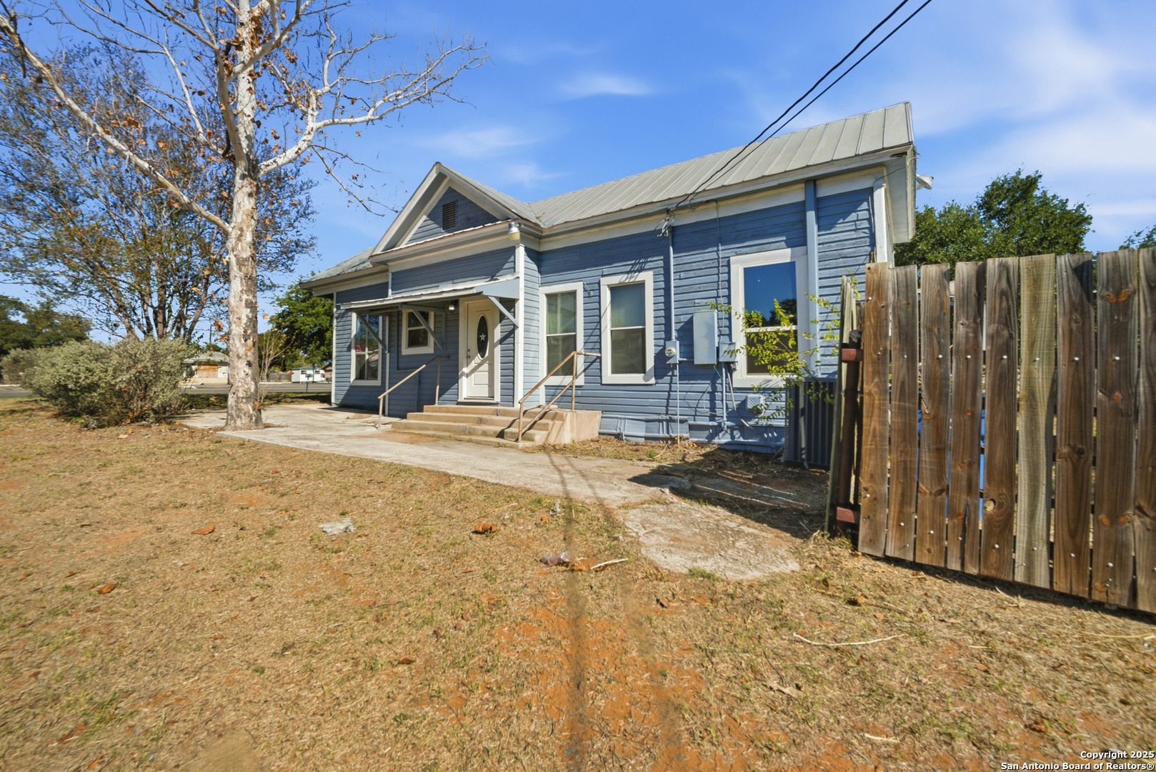 main property photo 1
