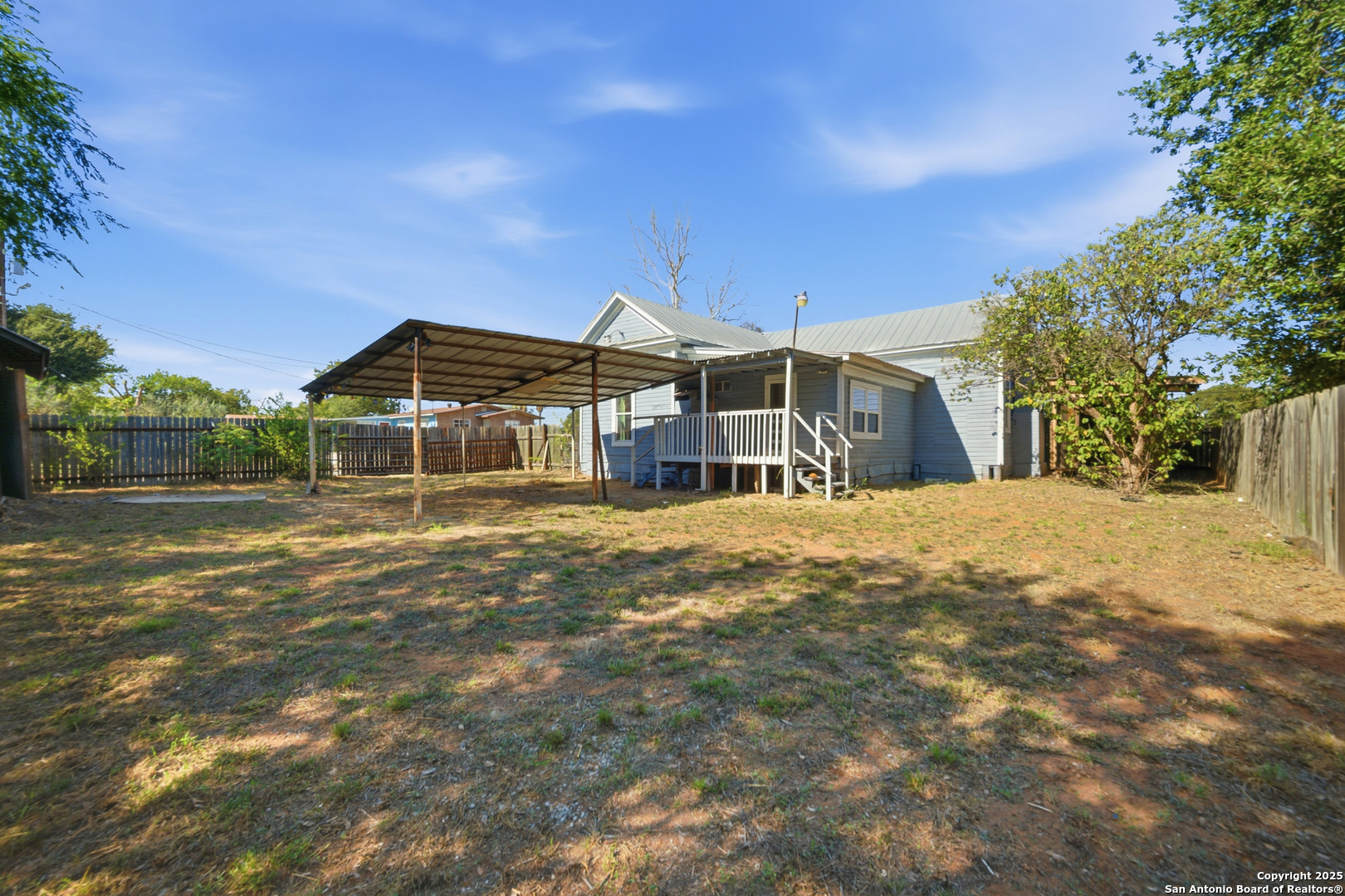 main property photo 27
