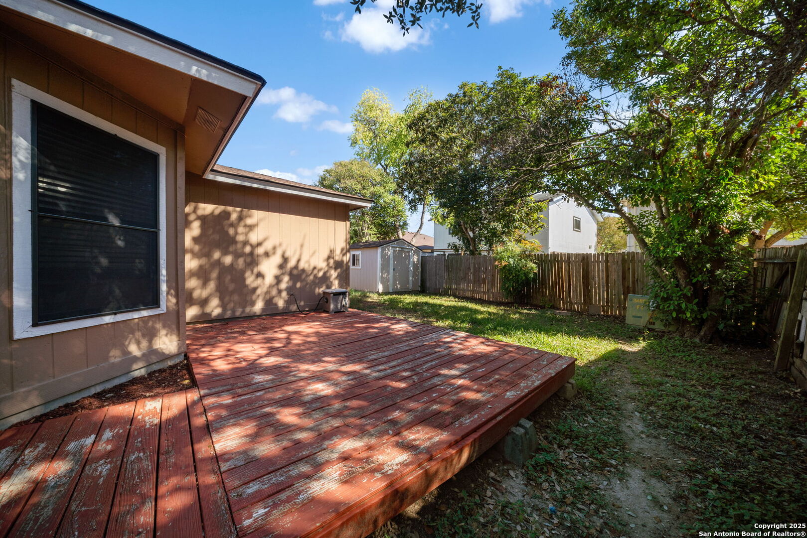 main property photo 20
