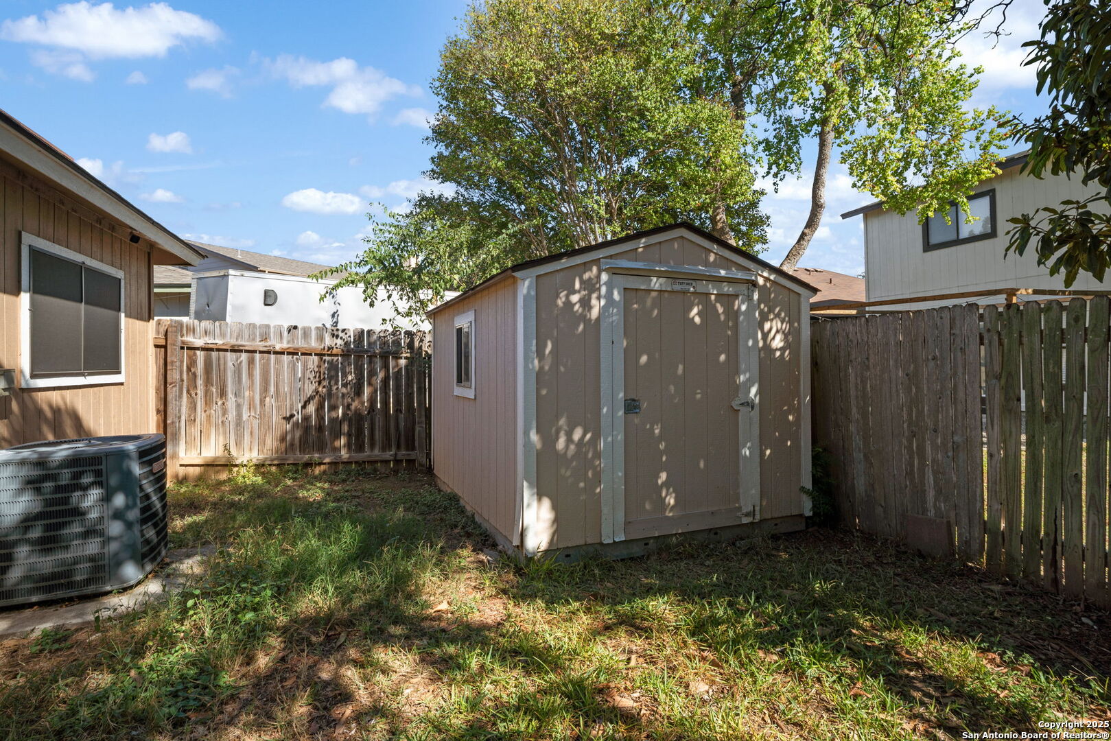 main property photo 22