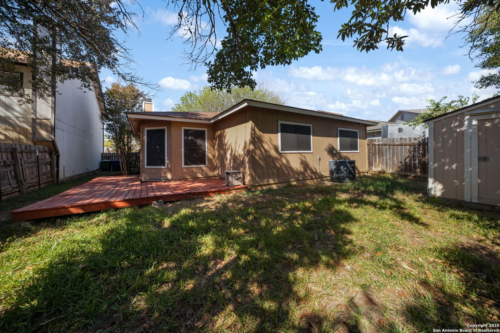 main property photo 23