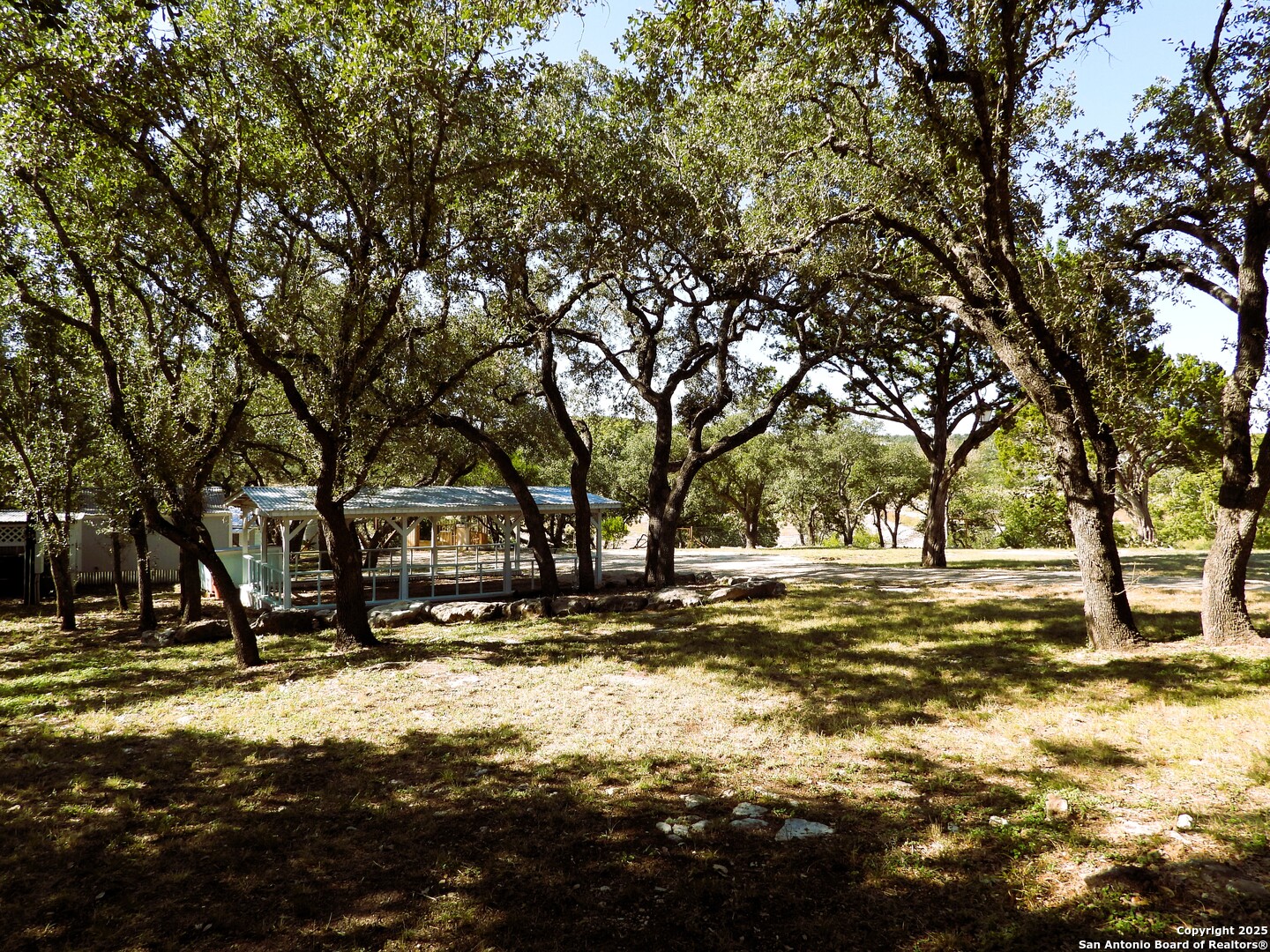 main property photo 45