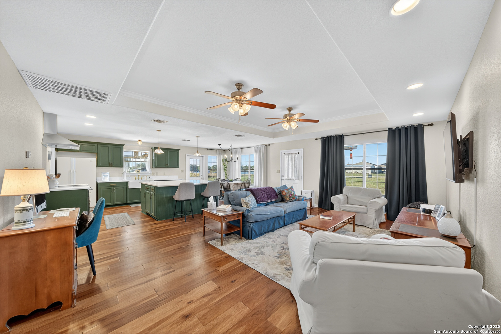 main property photo 10