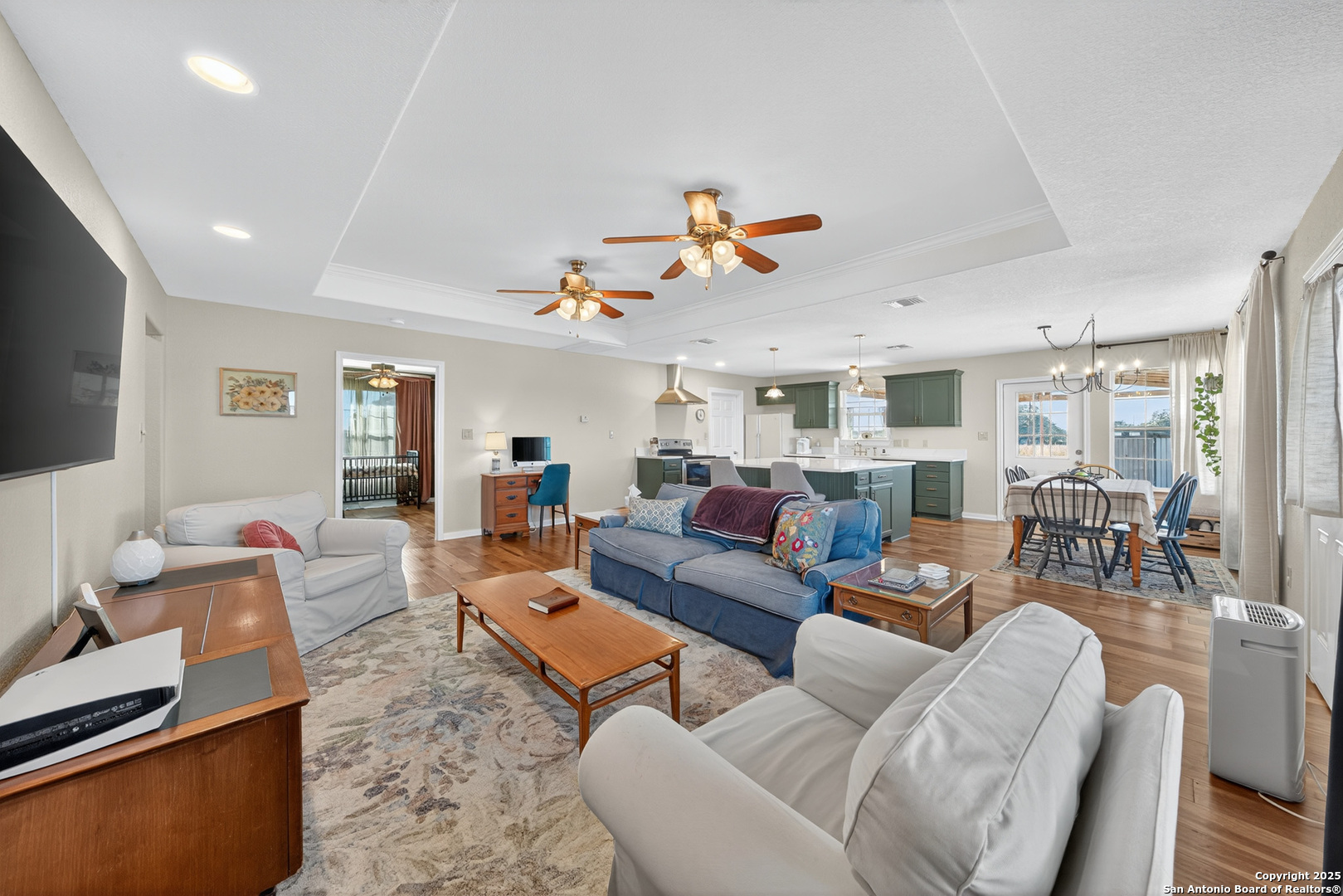 main property photo 11