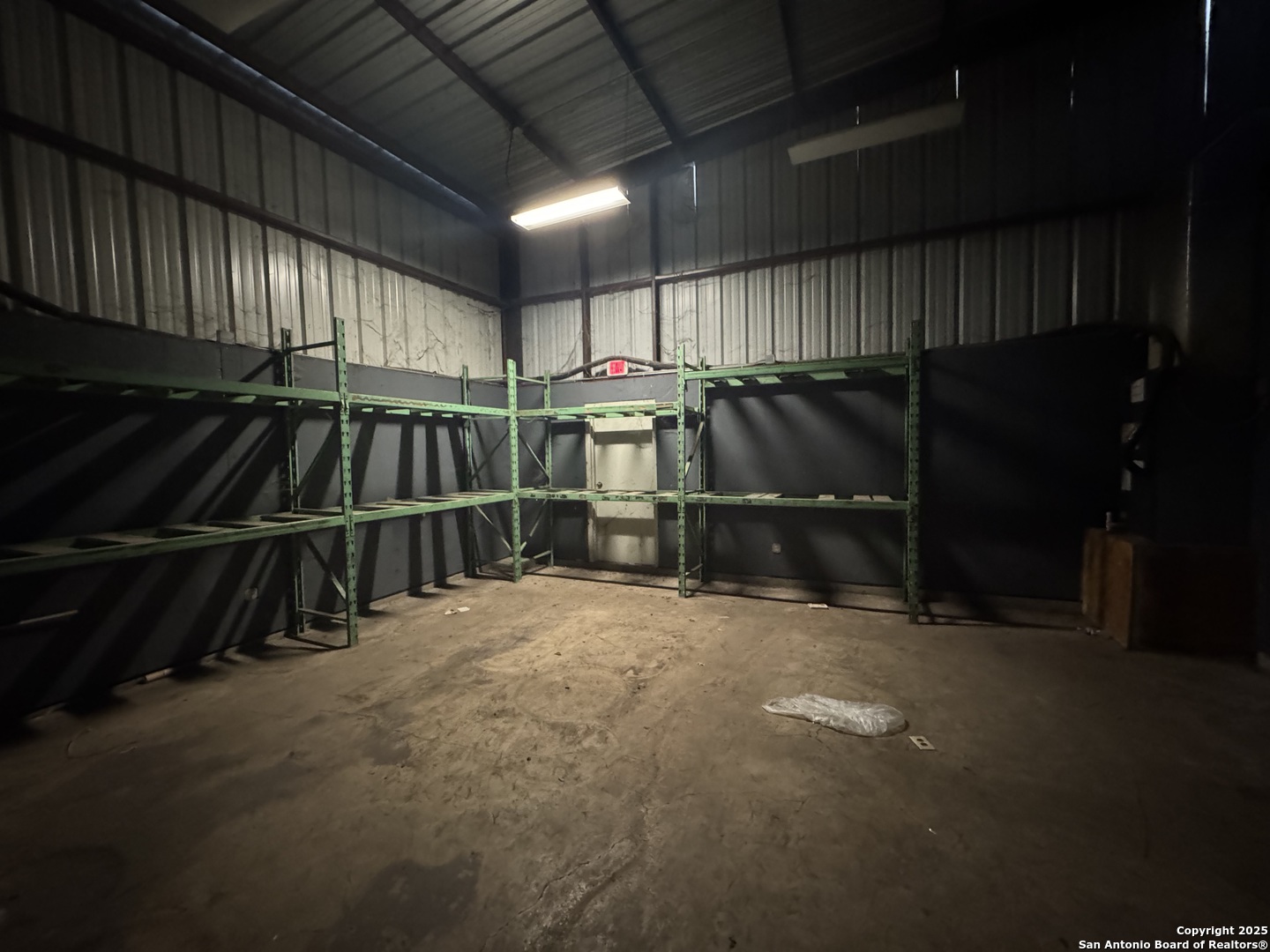 main property photo 14