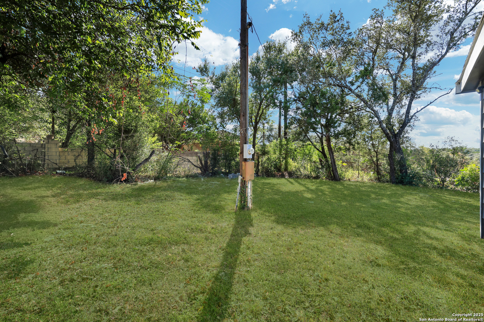 main property photo 33