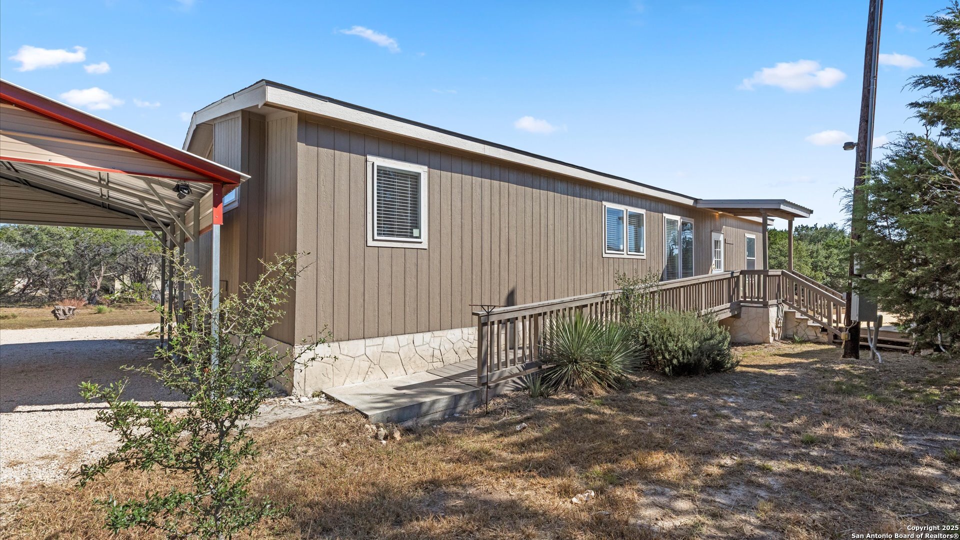 main property photo 21