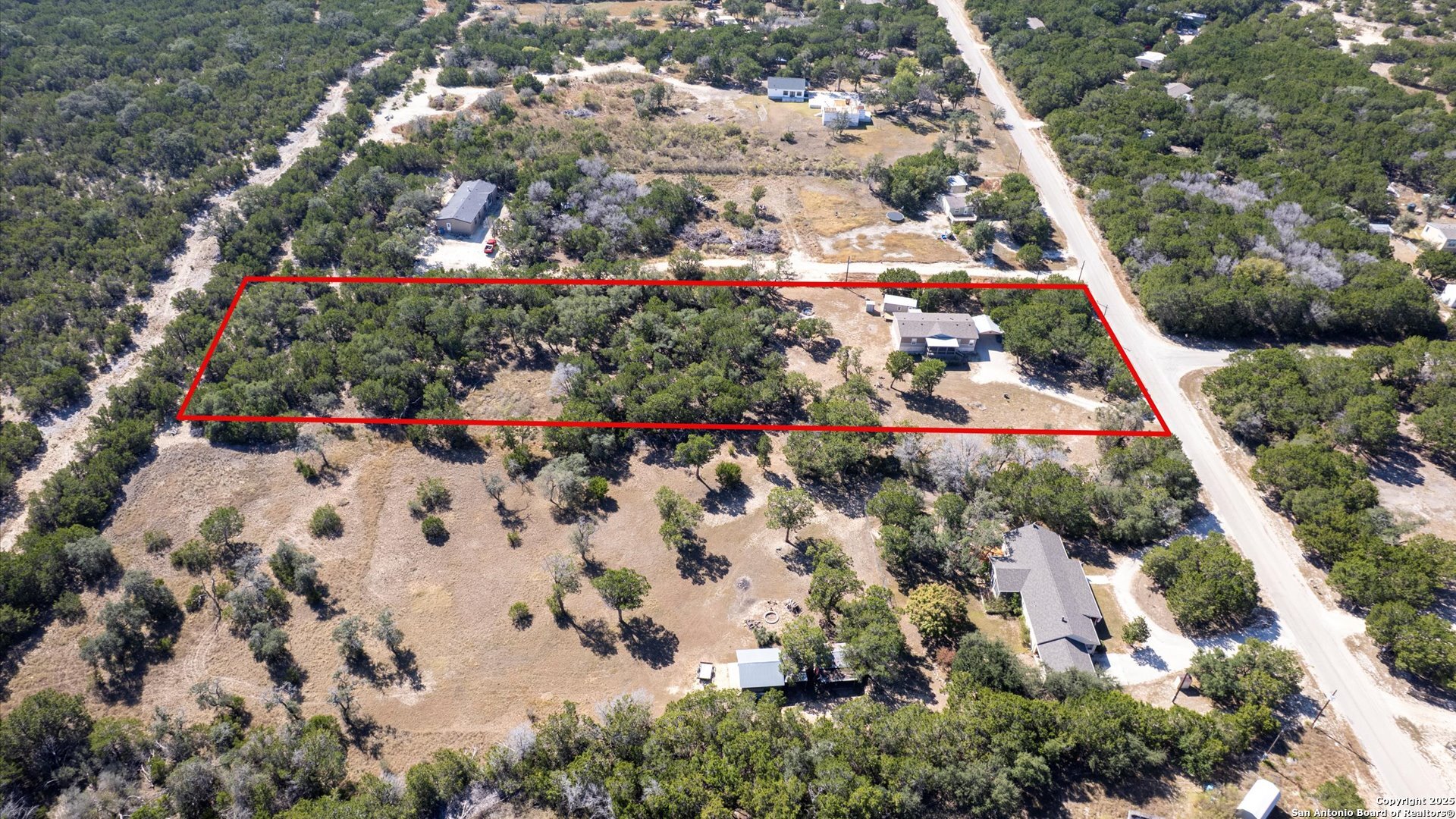 main property photo 23