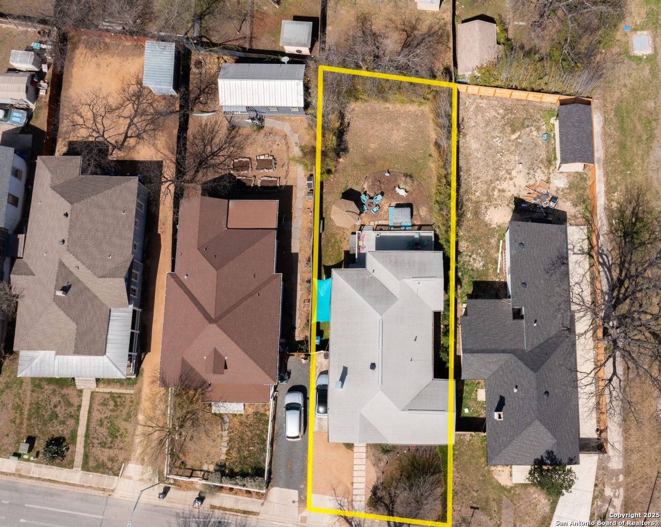 main property photo 22