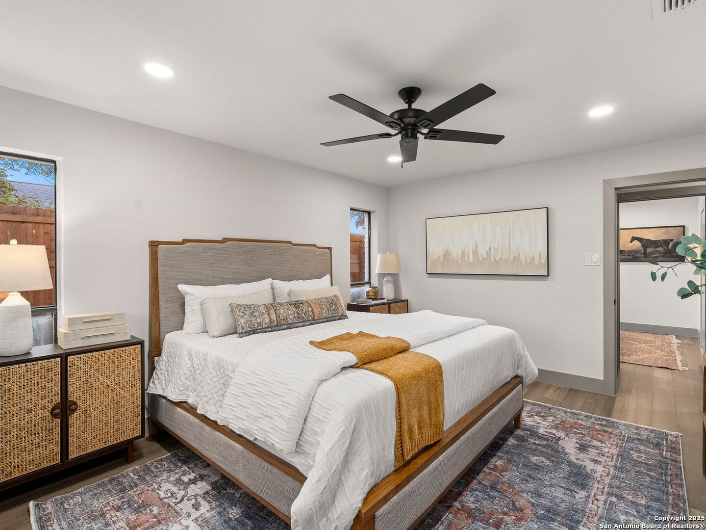 property viewer photo 15