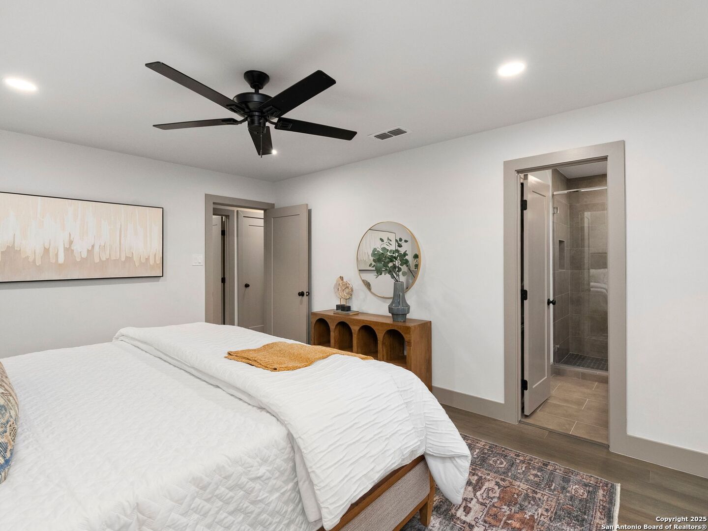 property viewer photo 17