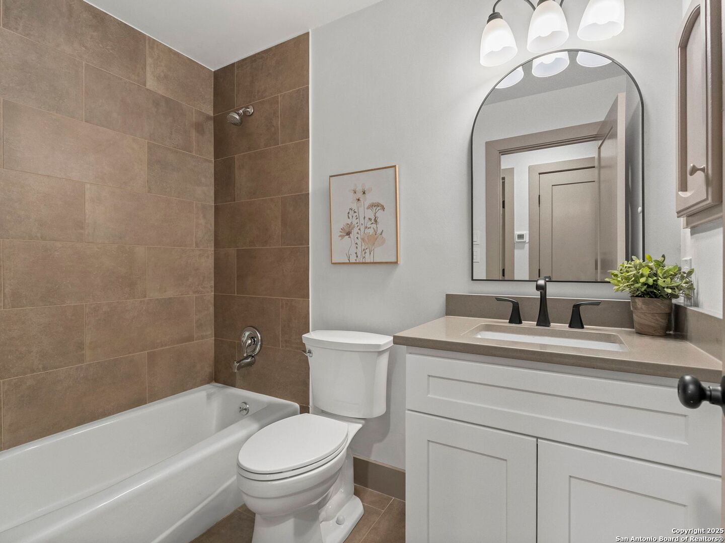 property viewer photo 20