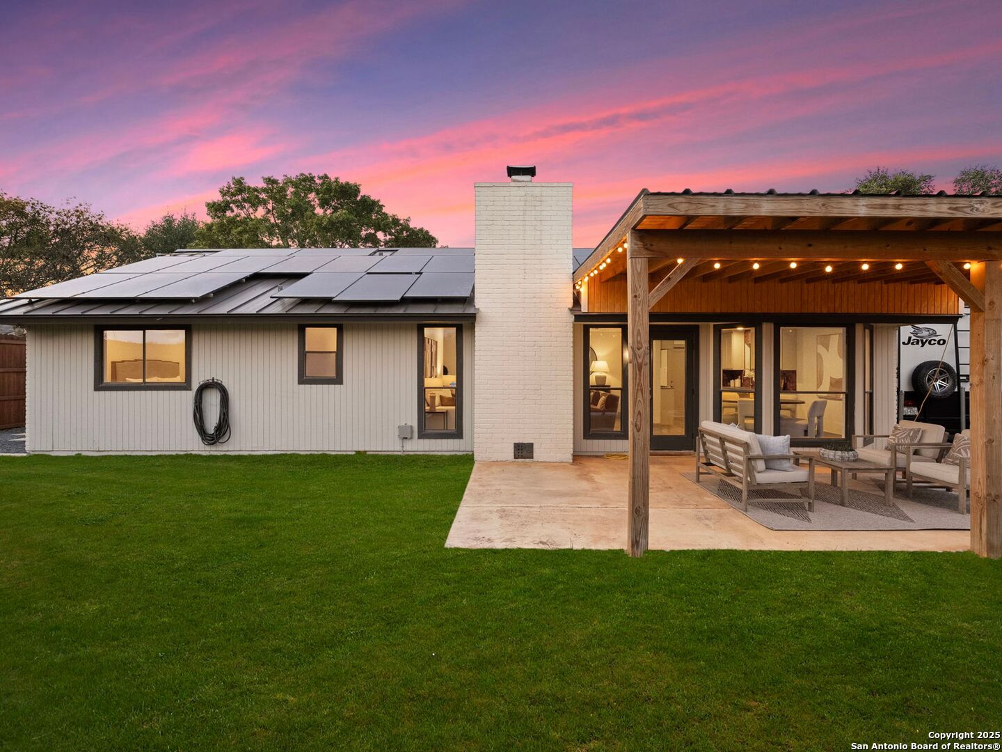property viewer photo 24