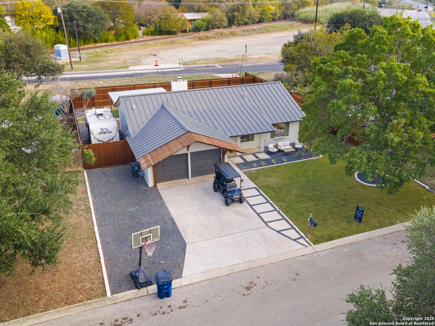 property viewer photo 31