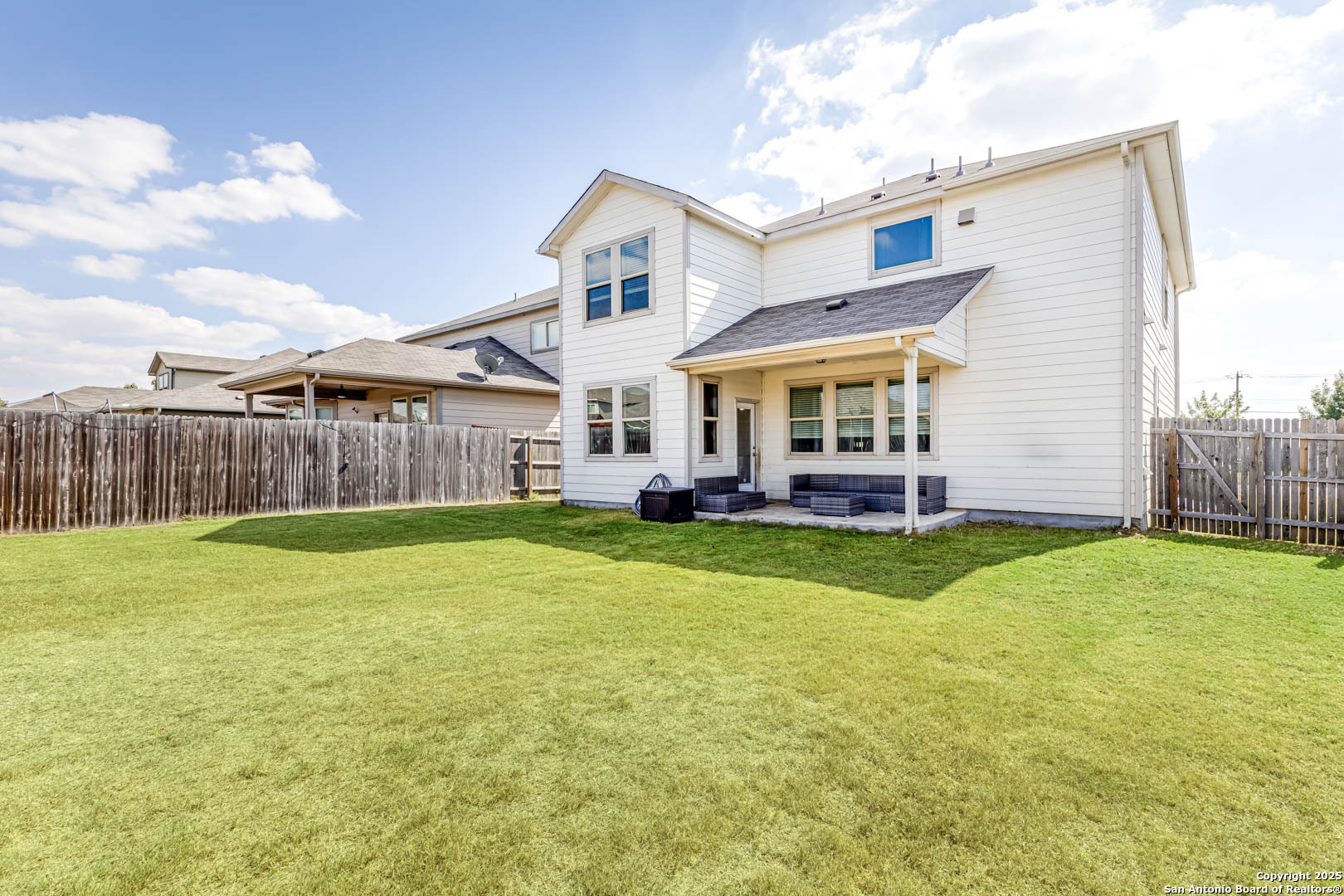main property photo 35