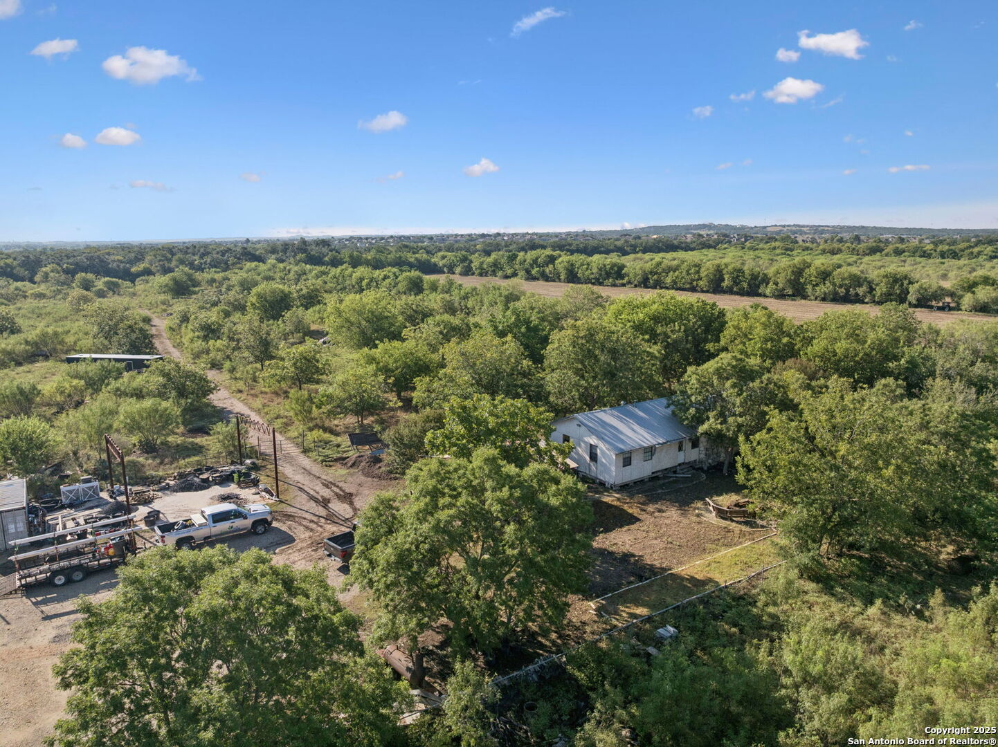main property photo 37