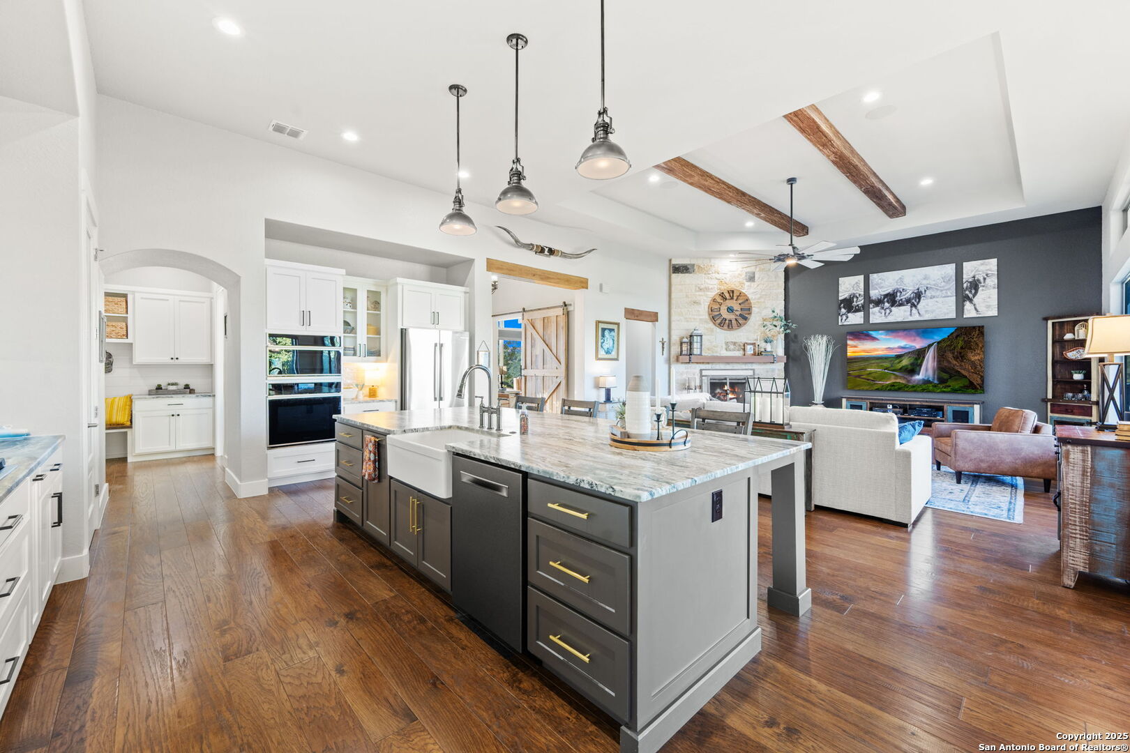 property viewer photo 11