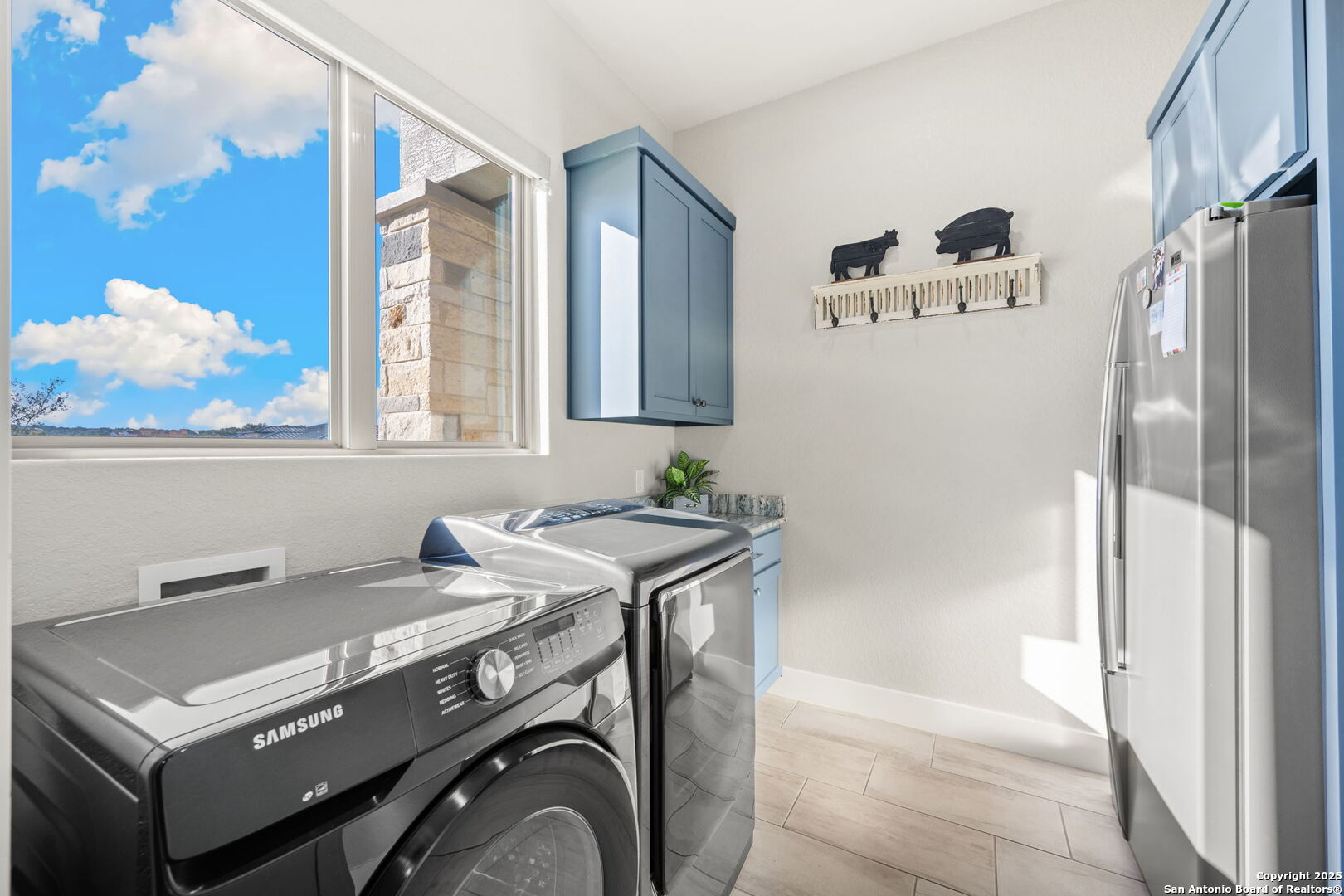 property viewer photo 30