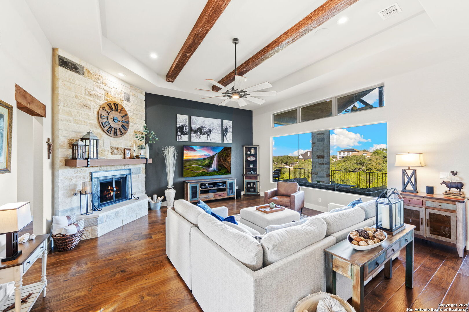 property viewer photo 7
