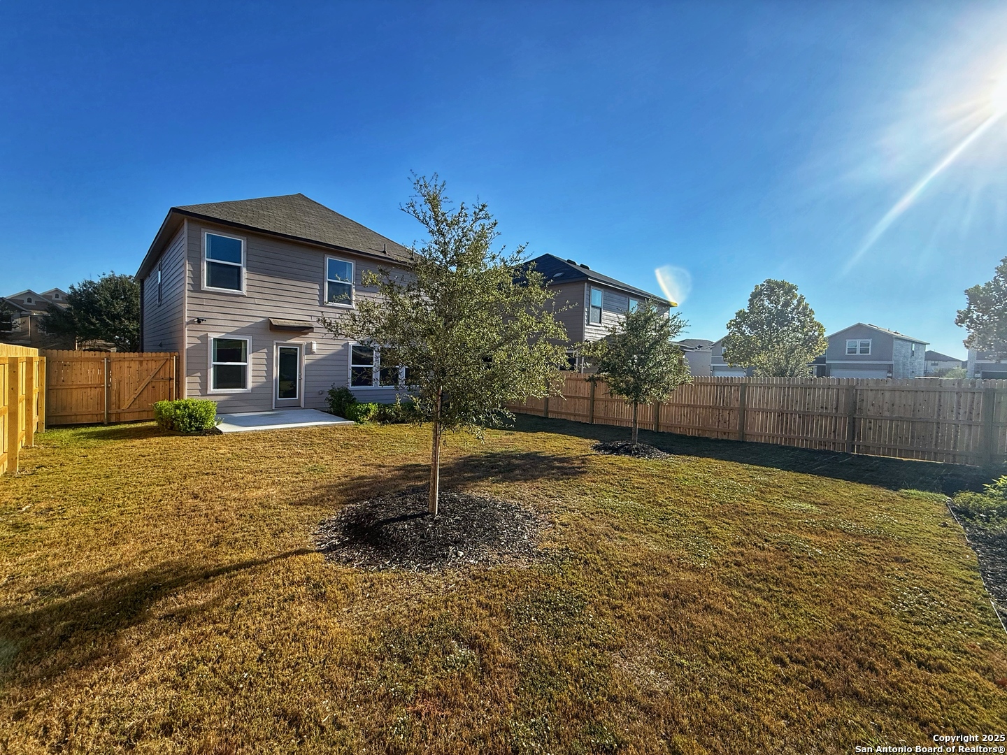 main property photo 31