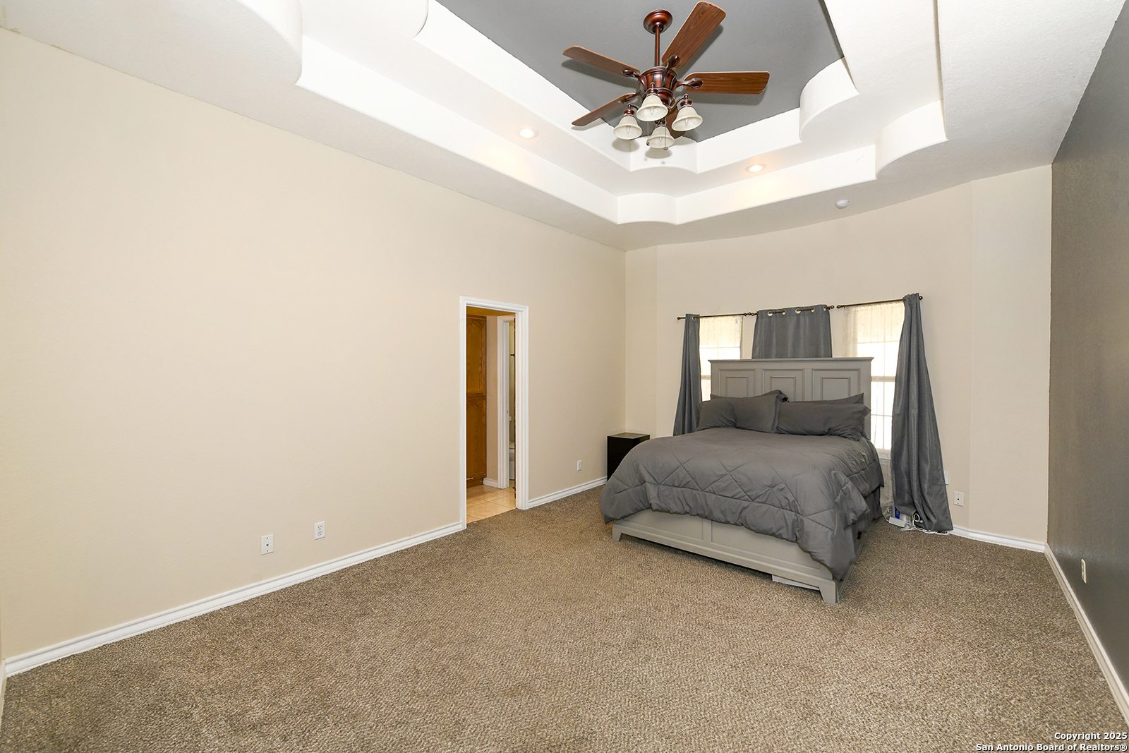 property viewer photo 12