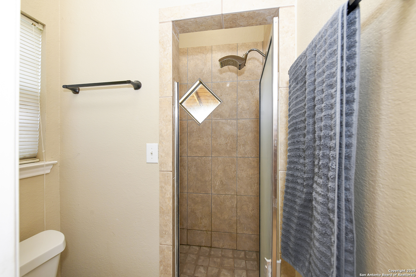 property viewer photo 14