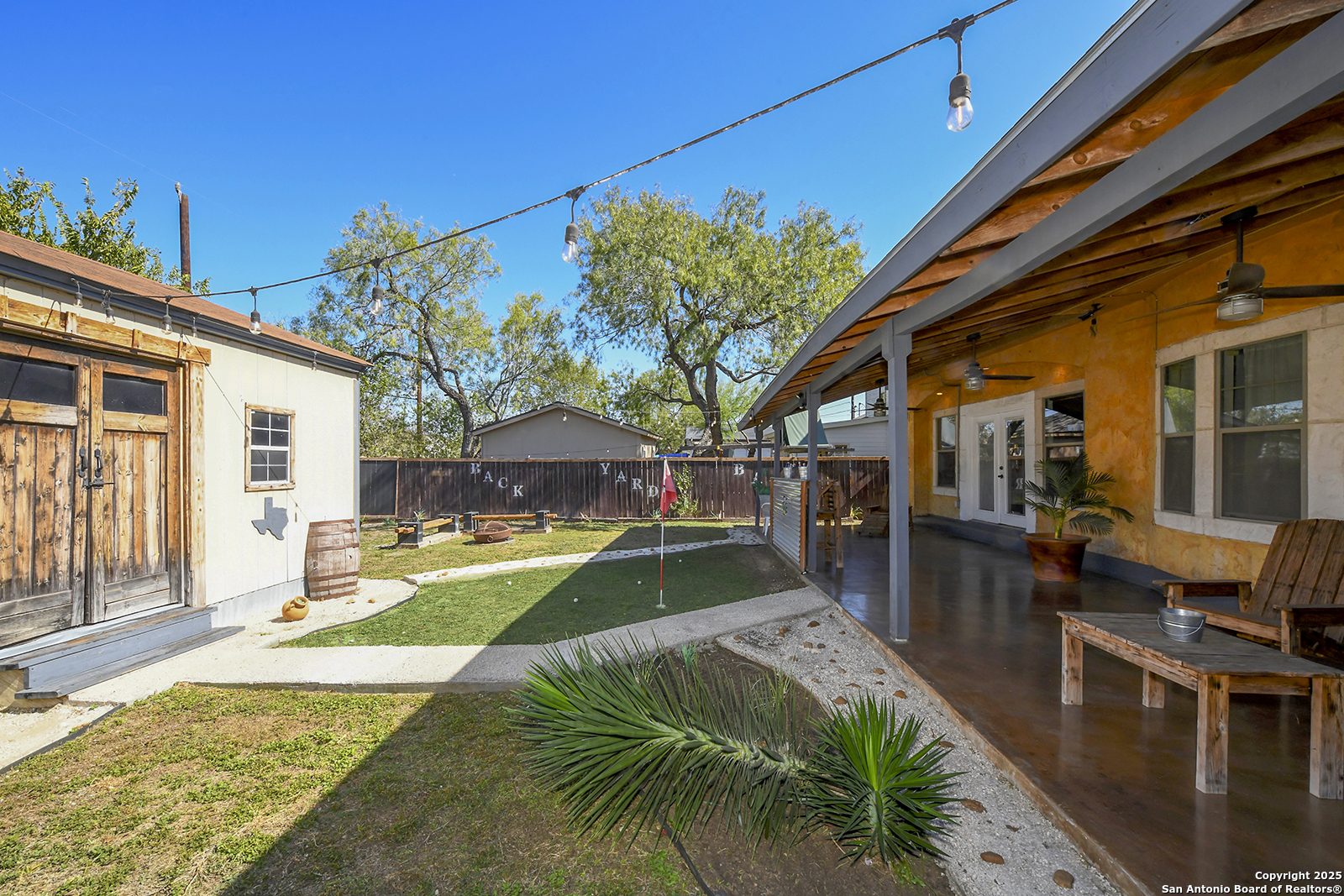 property viewer photo 2