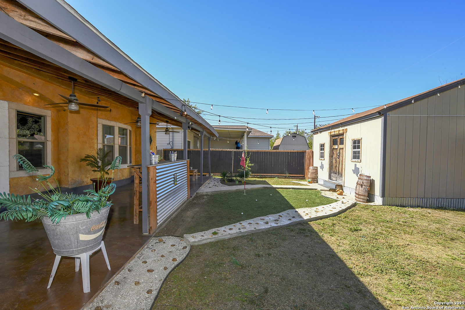 property viewer photo 22