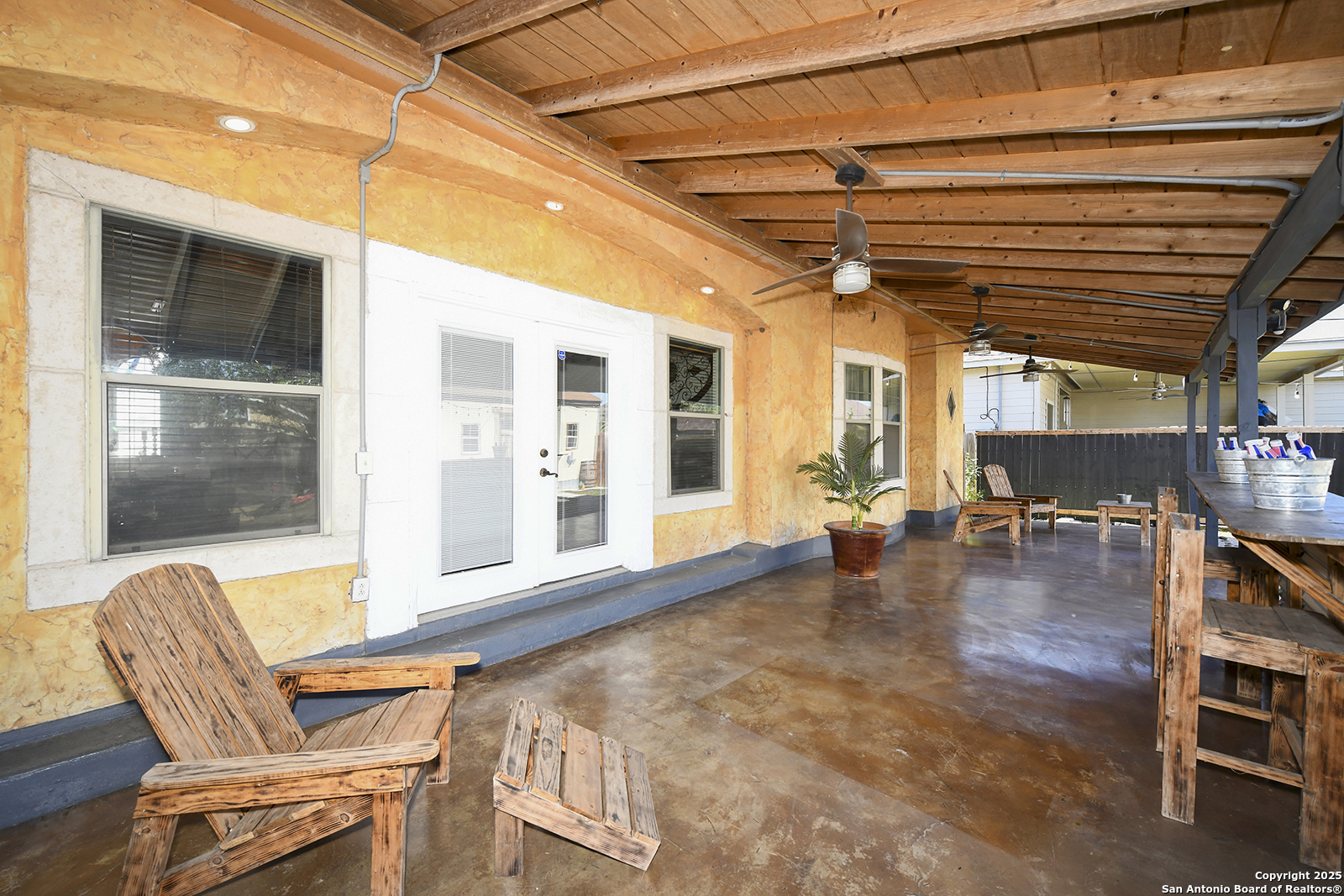 property viewer photo 23