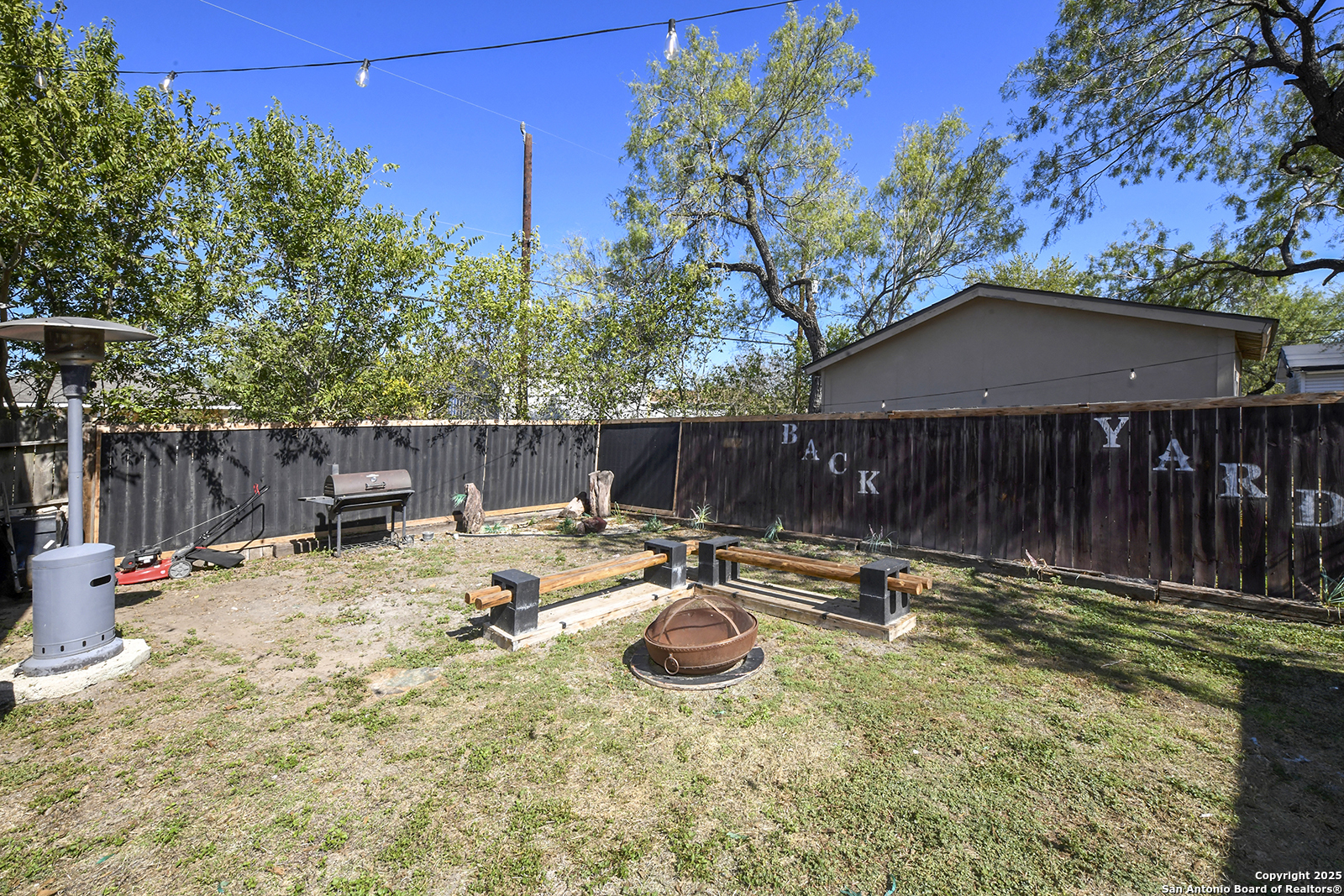 property viewer photo 27