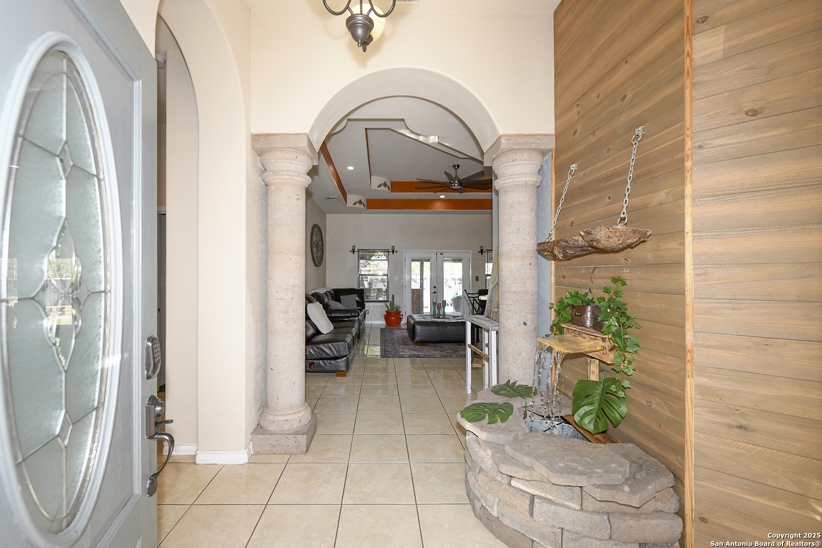 property viewer photo 4