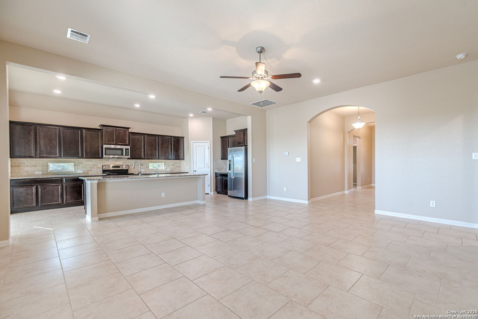 property viewer photo 12