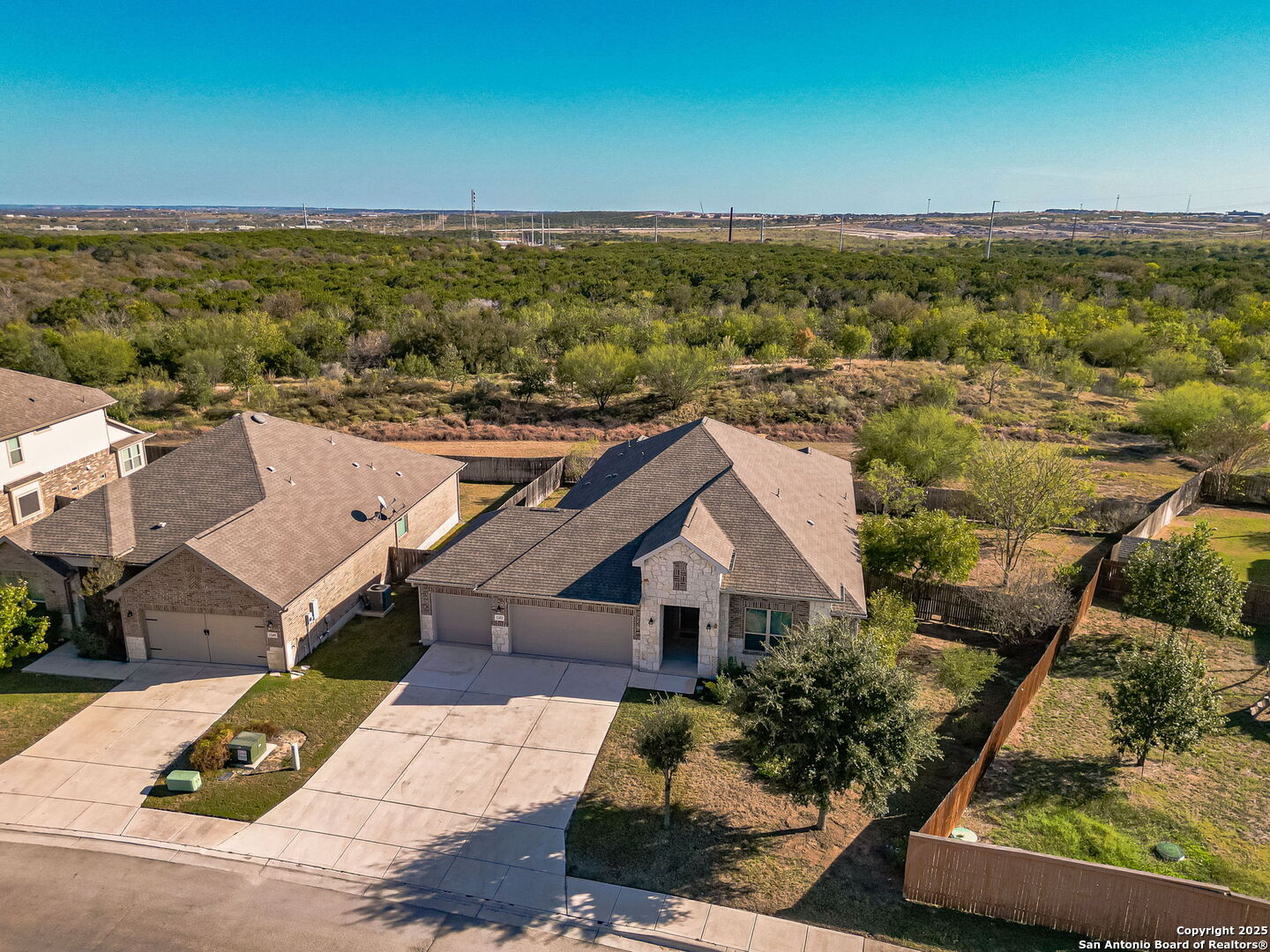 property viewer photo 3