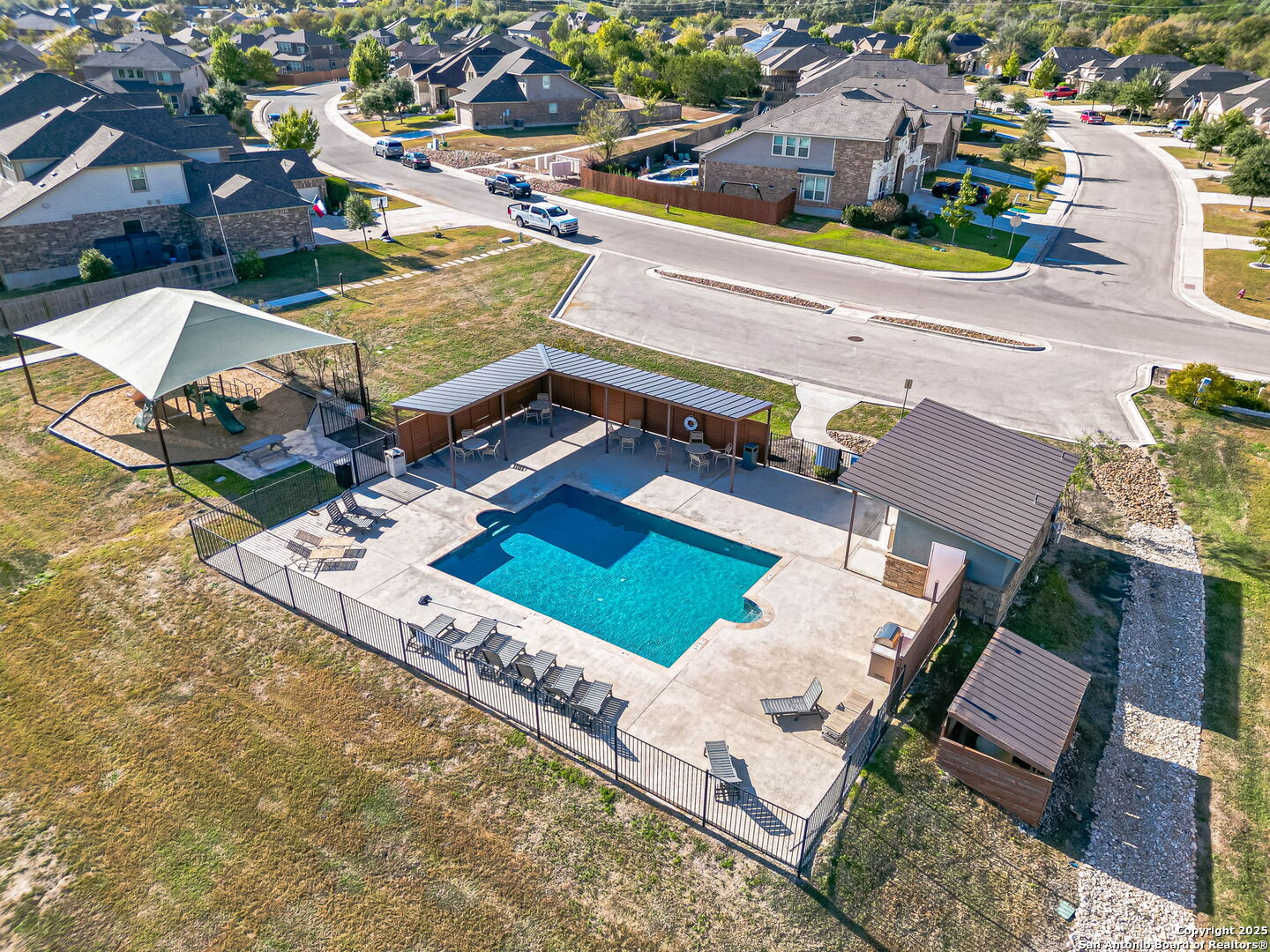 property viewer photo 36