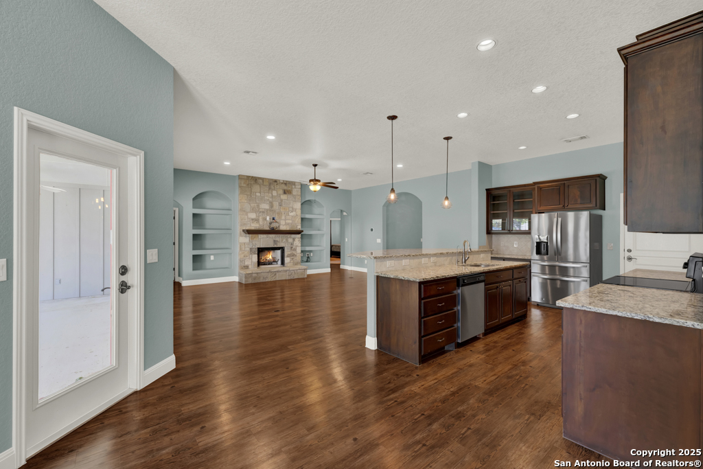property viewer photo 17