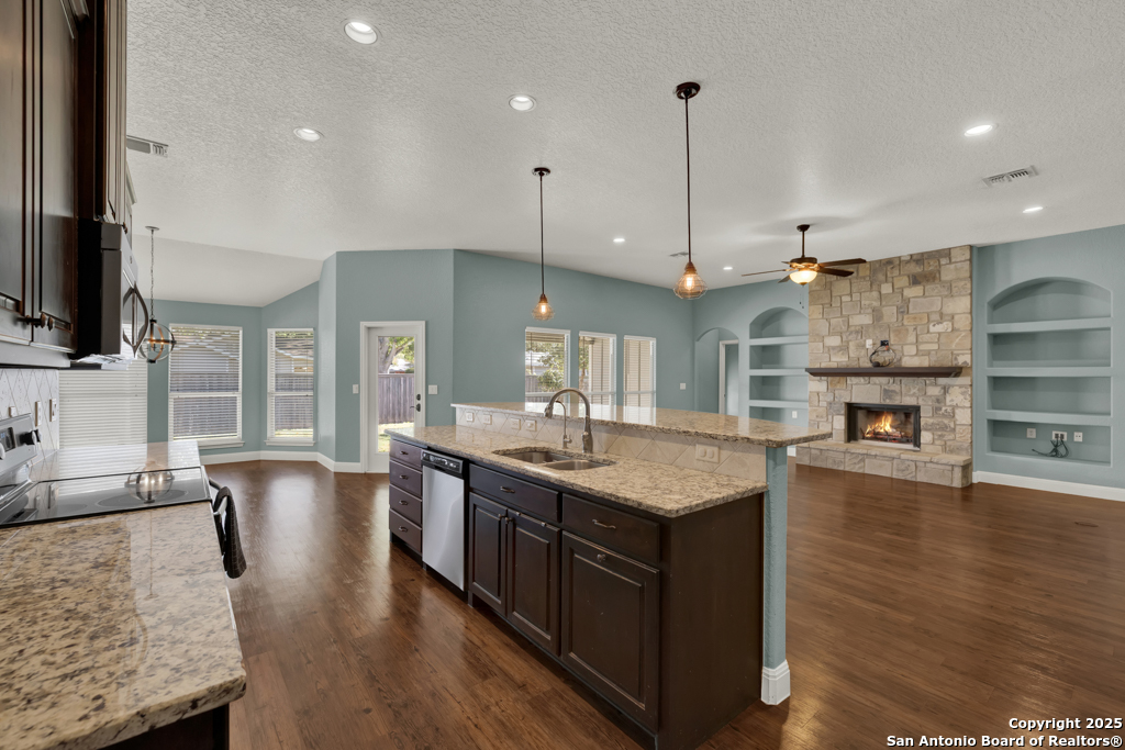 property viewer photo 18