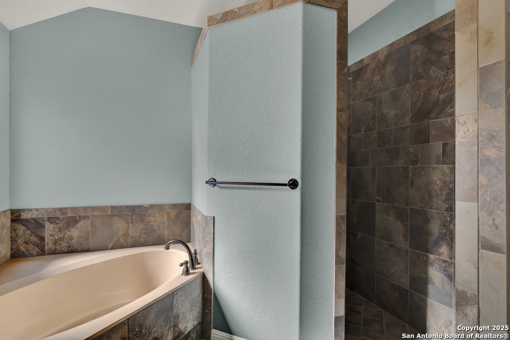 property viewer photo 27