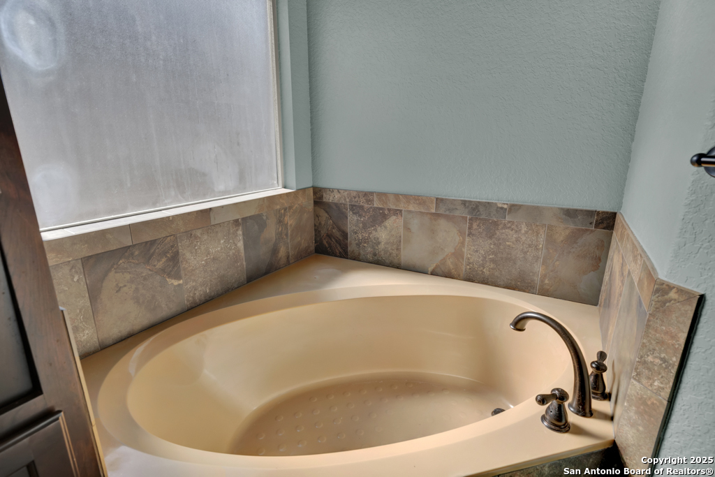 property viewer photo 28