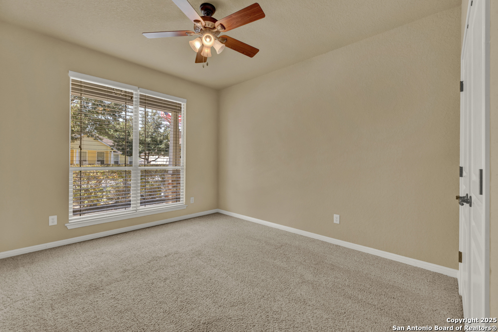 property viewer photo 33