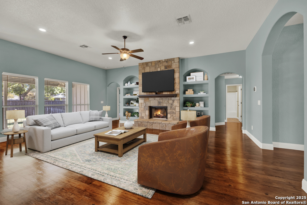 property viewer photo 4