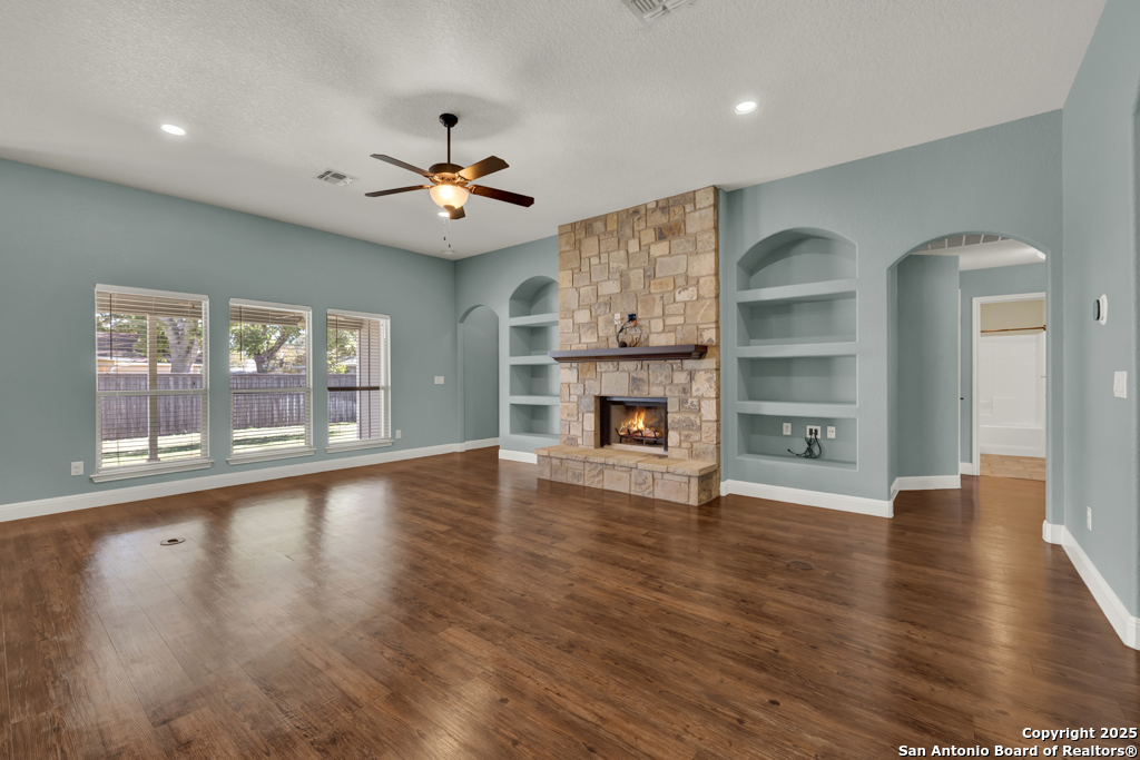 property viewer photo 5