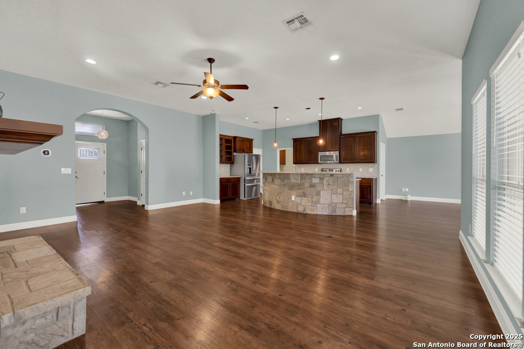 property viewer photo 9