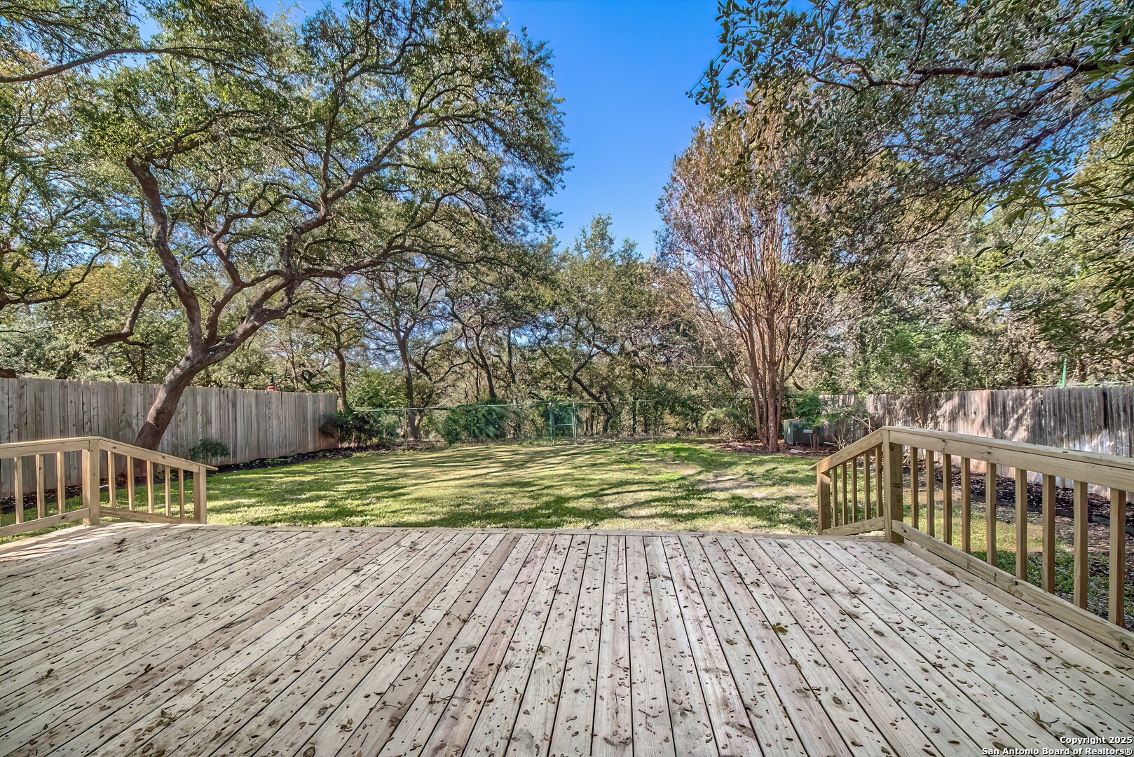 property viewer photo 32