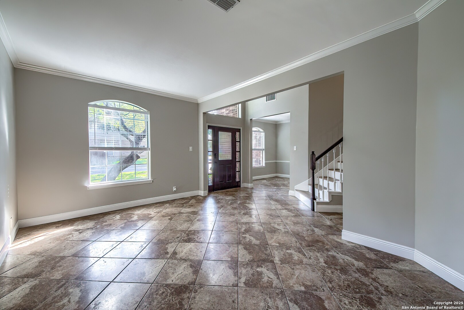 property viewer photo 4