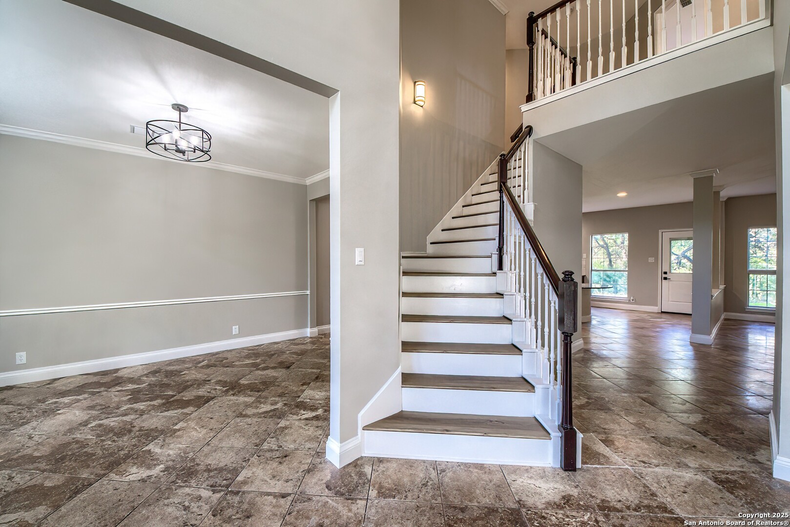 property viewer photo 6