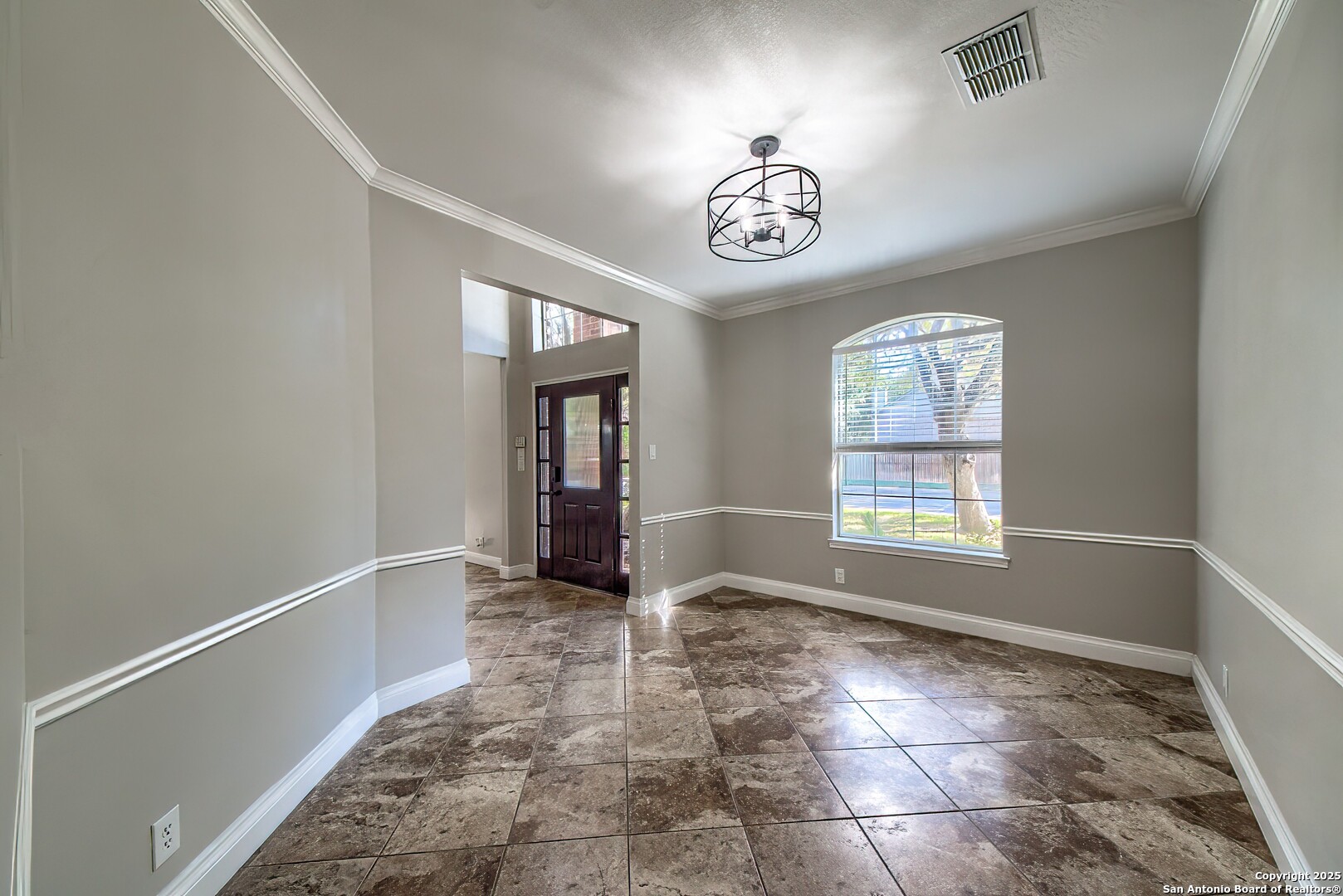 property viewer photo 7